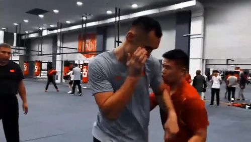 從塔溝武校到亞運(yùn)賽場(chǎng) 韓雪振的拳擊之路與賽事組織探析